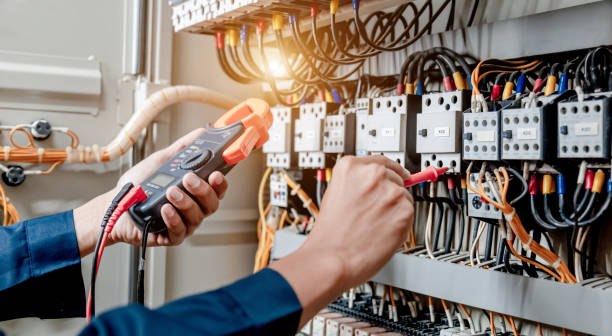 Best Best Electricians Near Me  in Middletown, DE